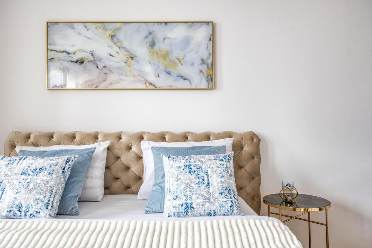 ורשה Dekart Centrum Apartments מראה חיצוני תמונה