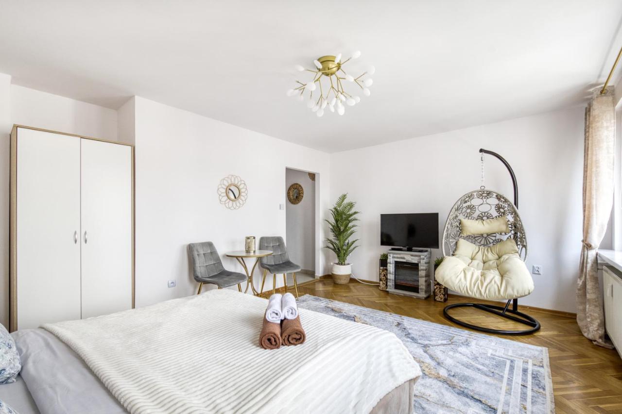 ורשה Dekart Centrum Apartments מראה חיצוני תמונה